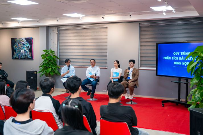 Sinh viên Thiết kế đồ họa HUTECH tích lũy kỹ năng nghề minh họa từ chuyên gia ngành xuất bản 25