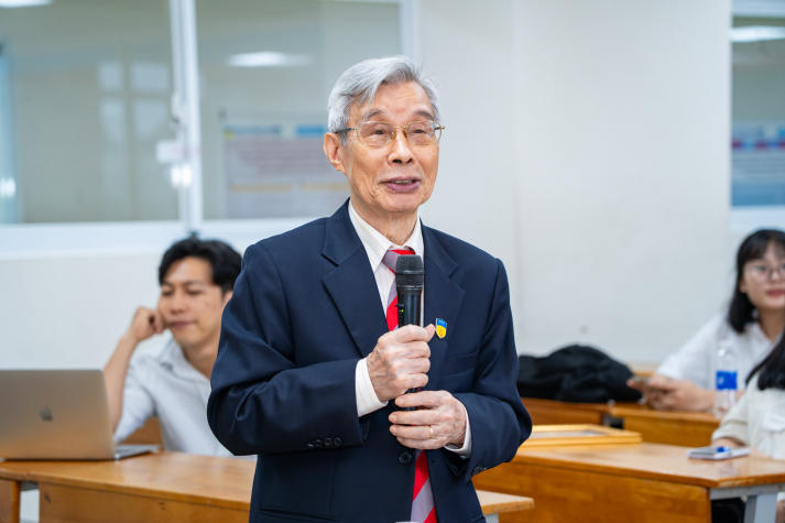 Nhiều công trình nghiên cứu chất lượng tại Hội nghị “Sinh viên nghiên cứu khoa học HUTECH 2025” 249