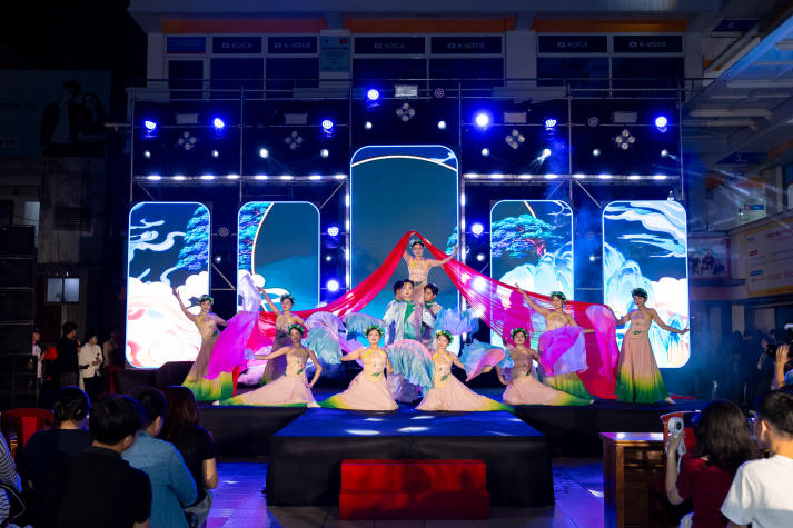 [Video] Cara và DJ The Hotel Lobby khuấy động Keiko Concert 2026 64