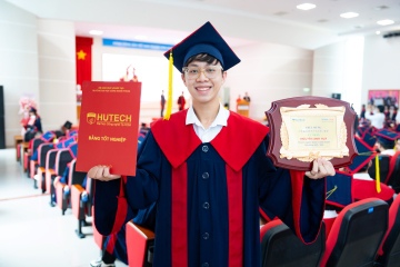 [Video] Tân Cử nhân, Kỹ sư Viện Công nghệ Việt - Nhật HUTECH tốt nghiệp trong niềm hân hoan và xúc động 105