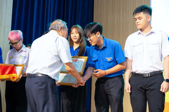 Hành trình cống hiến và trưởng thành - Tuổi trẻ HUTECH khởi động Tháng Thanh niên 2025 75