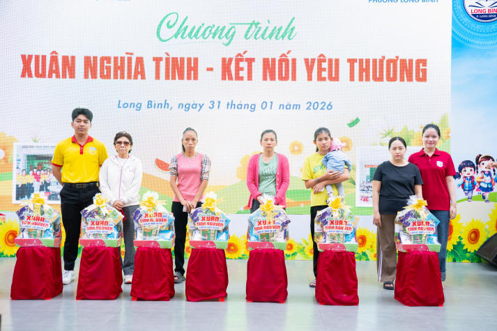 “Kết yêu thương, trao xuân nghĩa tình”: Hành trình sẻ chia mùa xuân của sinh viên Viện Kỹ thuật 39