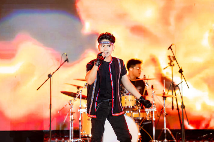 [Ảnh] Những khoảnh khắc vỡ òa cảm xúc tại Chung kết HUTECH’s Got Talent 2026 58