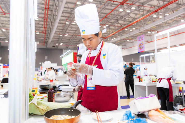 Sinh viên HUTECH ghi dấu ấn với loạt thành tích ấn tượng tại Master Chef of Foodex 2026 30