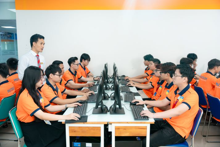 [Hướng nghiệp 2026] Ngành Khoa học máy tính: Lựa chọn lý tưởng cho bạn trẻ thích tư duy và đam mê sáng tạo công nghệ 39