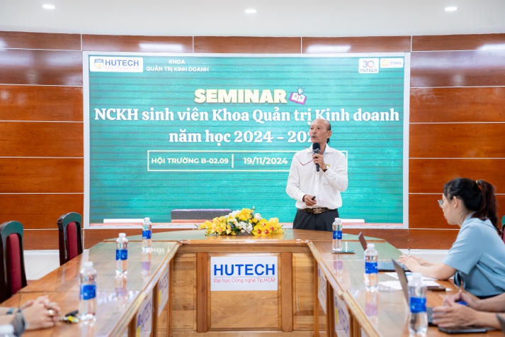 Sinh viên Khoa Quản trị kinh doanh “bỏ túi” bí kíp thực hiện đề tài nghiên cứu khoa học 12