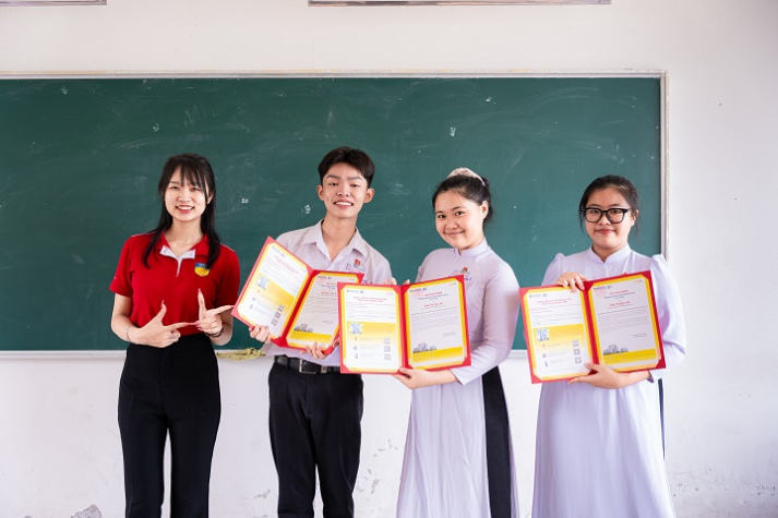 [Video] HUTECH Scholarship Tour 2025: 9 tỉnh thành, 2.000 học bổng và hàng ngàn ước mơ được chắp cánh 67