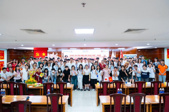 VJIT and Komaba Gakuen High School students engage in culinary exchange 64