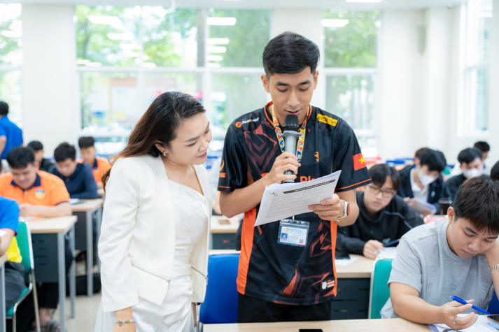 Sinh viên Công nghệ thông tin nâng cao năng lực tiếng Anh chuyên ngành trong kỷ nguyên AI 72