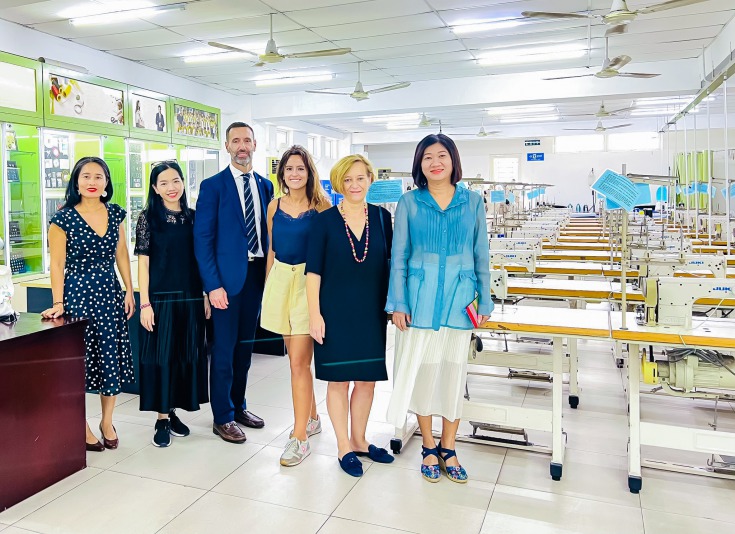 Buổi làm việc sẽ mở ra cơ hội cho việc hợp tác hỗ trợ các giải pháp cải tiến trong nhiều lĩnh vực dệt may HUTECH 2