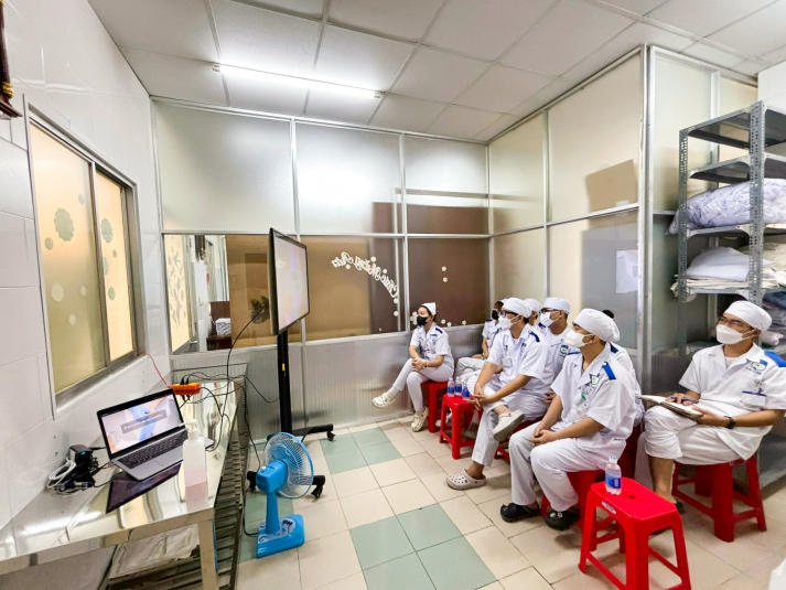 Sinh viên ngành Điều dưỡng HUTECH hoàn thành thực tập tại Bệnh viện Lê Văn Thịnh 8