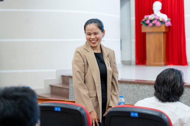Sinh viên Tâm lý học HUTECH “trình làng” nhiều sản phẩm quảng cáo độc đáo trong buổi công chiếu đồ án cuối kỳ 16