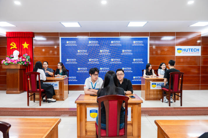 [Video] Update kỹ năng thực tiễn, sinh viên Khoa Dược tự tin khởi đầu hành trình sự nghiệp 125