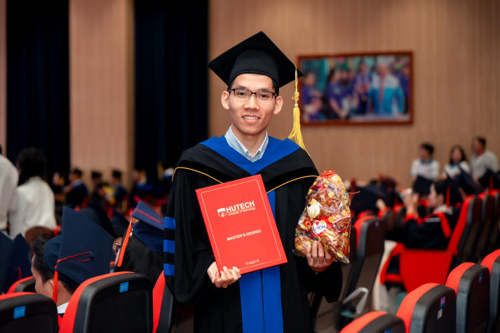 Lễ trao bằng tốt nghiệp HUTECH: Dấu son cho hành trình bền bỉ chinh phục tri thức 31