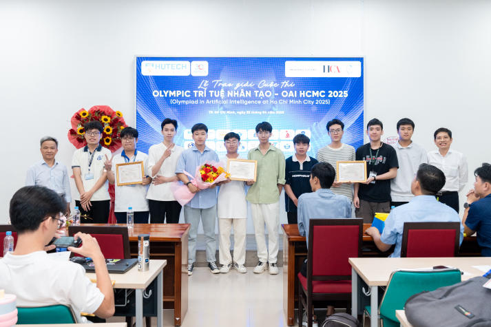 [Video] HUTECH đăng cai Chung kết OAI HCMC 2025: “Sàn đấu” AI mở ra cơ hội chinh phục công nghệ số 127