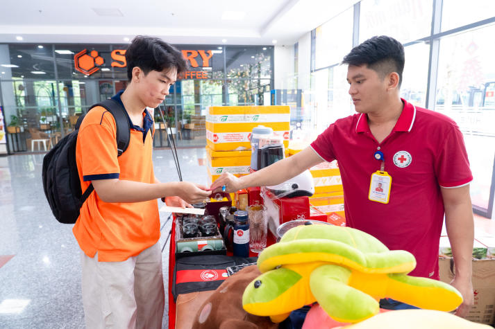 Tuổi trẻ HUTECH lan tỏa yêu thương qua Ngày hội Hiến máu tình nguyện trong Tháng thanh niên 2026 113