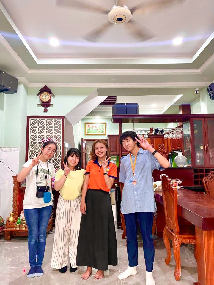 Học sinh Trường THPT Nishiyamato (Nhật Bản) khám phá văn hóa gia đình Việt Nam cùng sinh viên HUTECH 96