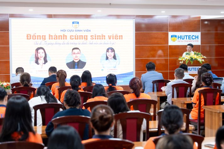 [Video] Học từ doanh nghiệp, sinh viên Khoa Tài chính - Thương mại chủ động xây dựng hành trang nghề nghiệp 19