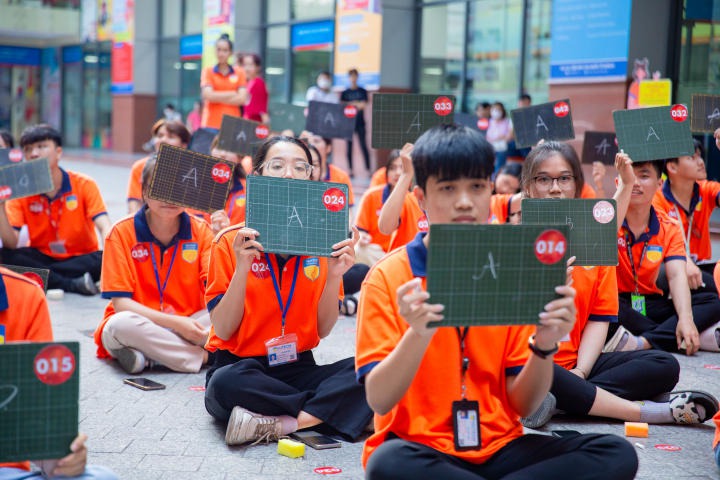 Quán quân cuộc thi rung chuông vàng “Tự hào sinh viên HUTECH, sinh viên Thành phố mang tên Bác” chính thức lộ diện 118
