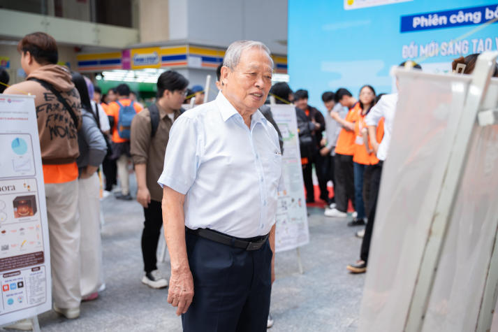 [Video] Sinh viên HUTECH đề xuất nhiều giải pháp xanh cho tương lai phát triển bền vững 15