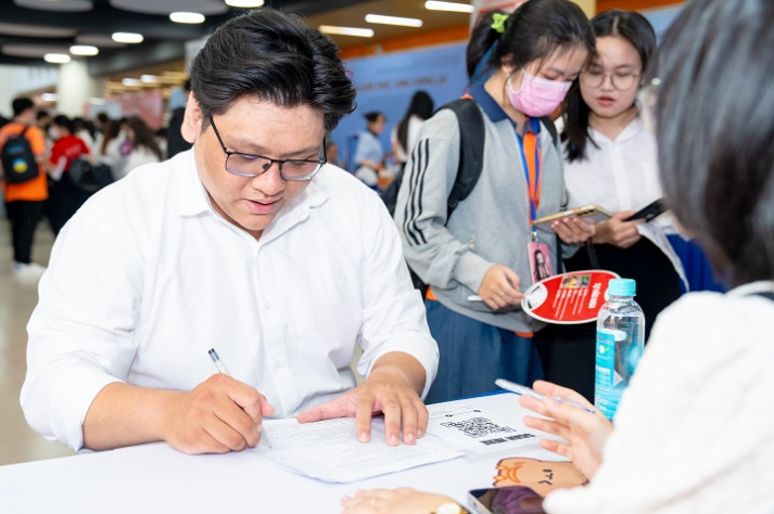 [Video] Tiên phong mô hình Đại học - Doanh nghiệp, HUTECH giải bài toán nhân lực chất lượng cao 57