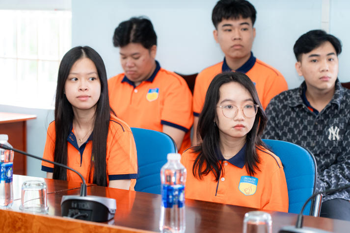 [Video] Sinh viên Quản lý tài nguyên và môi trường khảo sát công trình thủy lợi, năng lượng tại Tây Ninh 21