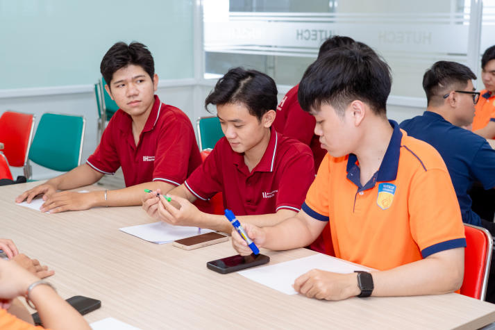 Sinh viên HUTECH mở rộng góc nhìn về giao thông bền vững cùng chuyên gia Ấn Độ 31