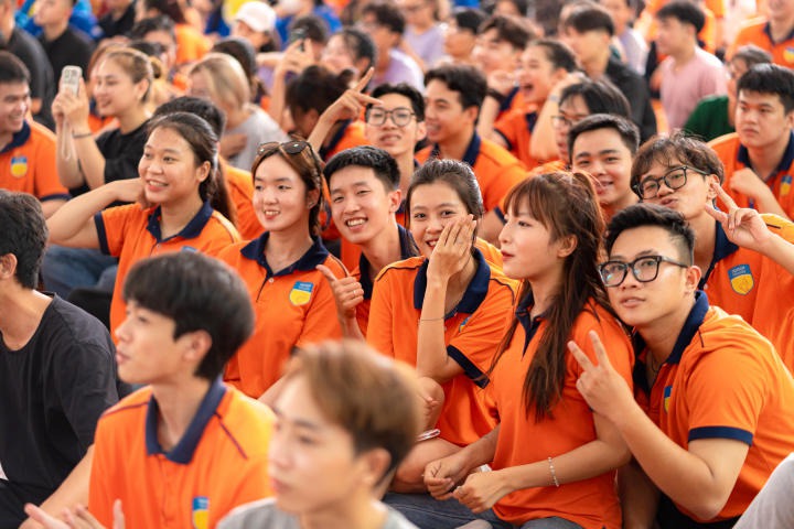 Hội trại AMAZING HUTECH 2023 chính thức khai mạc, sinh viên bật mood “chơi hết sức, quẩy hết mình” 104