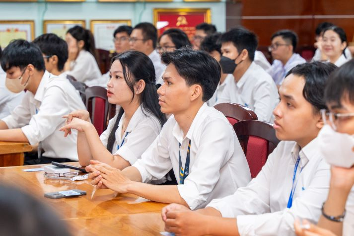 Sôi nổi khí thế tại Đại hội Đại biểu Liên Chi hội Viện Đào tạo Quốc tế lần IV, nhiệm kỳ 2025 - 2028 60