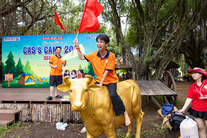 [Ảnh] Sinh viên Viện Văn hóa - Nghệ thuật - Thể thao khuấy động sức trẻ tại Hội trại kết nối CAS’s Camp 2026 38