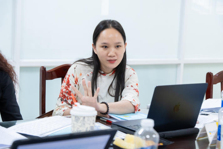 Buổi bảo vệ luận văn/đề án Thạc sĩ ngành Luật kinh tế ghi nhận góc nhìn pháp lý đa chiều 59