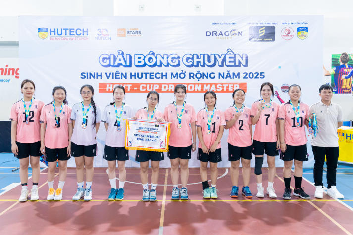 Đội tuyển nữ HUTECH và nam Sư phạm Kỹ thuật lên ngôi vô địch Giải Bóng chuyền CUP DRAGON MASTER 2025 341