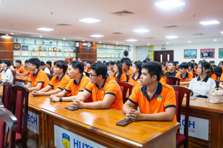 CV ấn tượng, phỏng vấn tự tin: Sinh viên VKIT bỏ túi bí quyết ghi điểm với nhà tuyển dụng Hàn Quốc 60