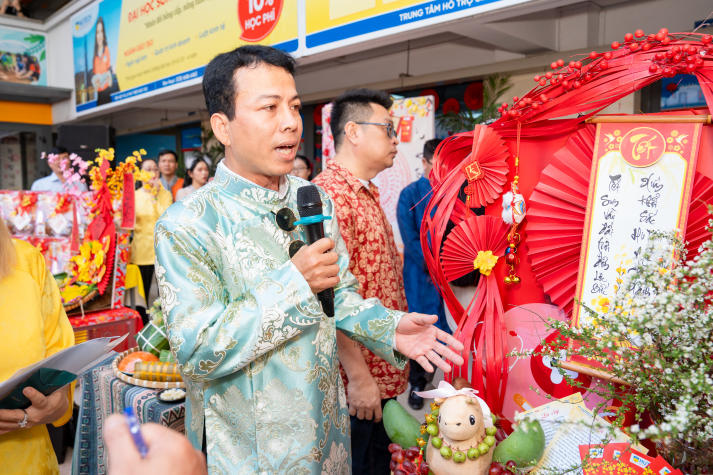 [Video] Sắc xuân HUTECH 2026: Gìn giữ sắc xuân truyền thống, lan tỏa tinh thần gắn kết 81