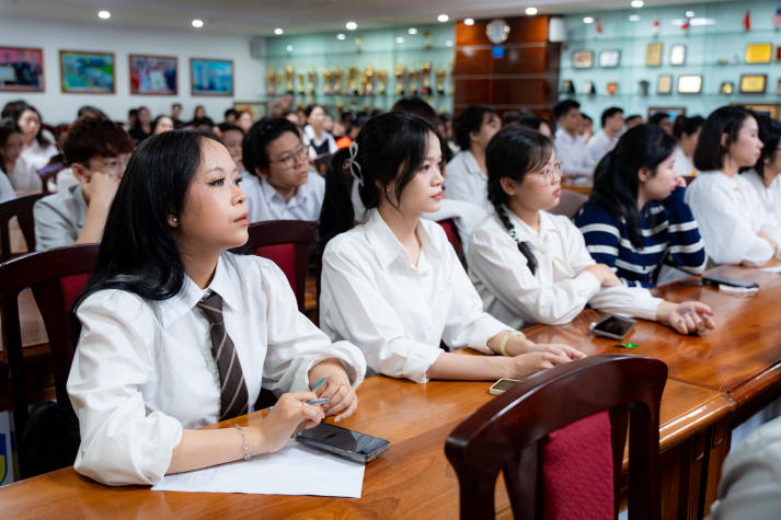 Sinh viên Tâm lý học lắng nghe người trong nghề kể chuyện nghề, khai mở chân dung ngành Tâm lý 54