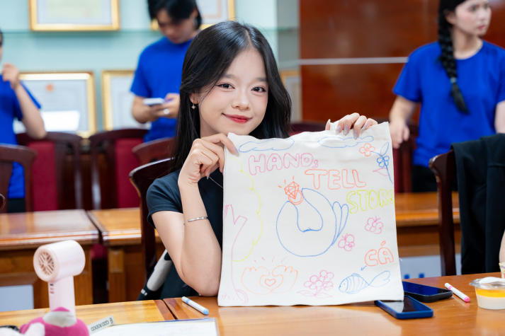 [Ảnh] Bế giảng lớp học Thủ ngữ: Khi những đôi tay biết nói kể câu chuyện của sự thấu hiểu 77
