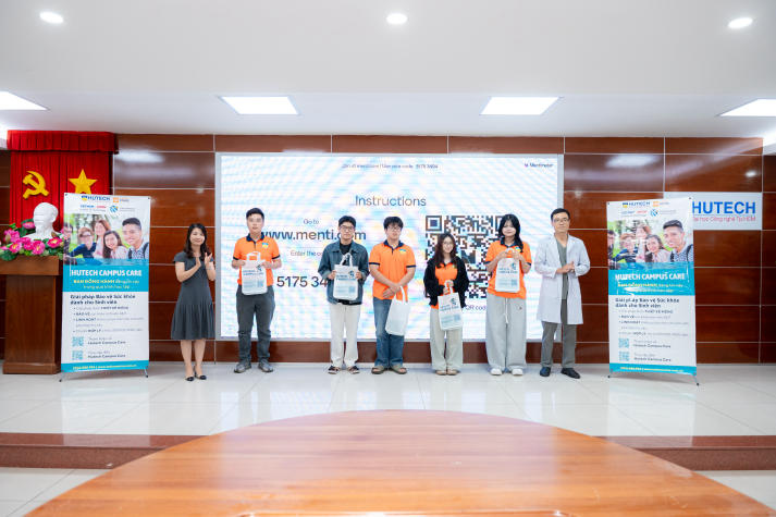 Sinh viên HUTECH trang bị “tấm khiên” bảo vệ sức khoẻ lúc giao mùa cùng chuyên gia 147