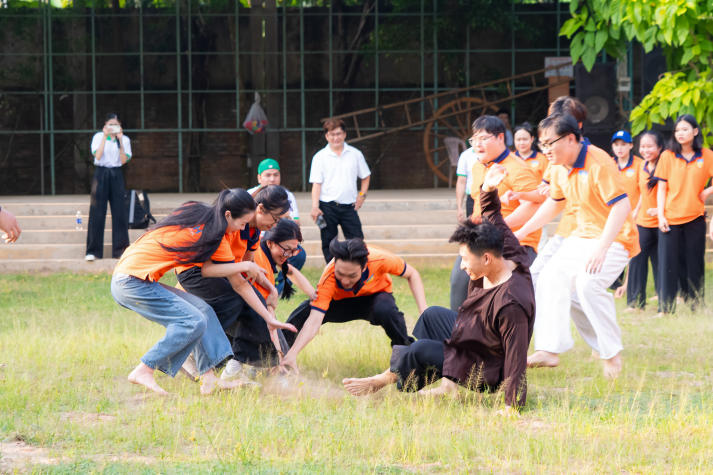 Học từ trải nghiệm thực tế: Sinh viên Quản trị dịch vụ du lịch và lữ hành khám phá tuyến điểm miền Tây 68