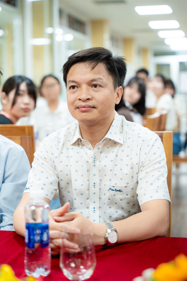 Sinh viên Đại học Kagawa trải nghiệm văn hóa và mở rộng tư duy hội nhập cùng sinh viên viên HUTECH 37