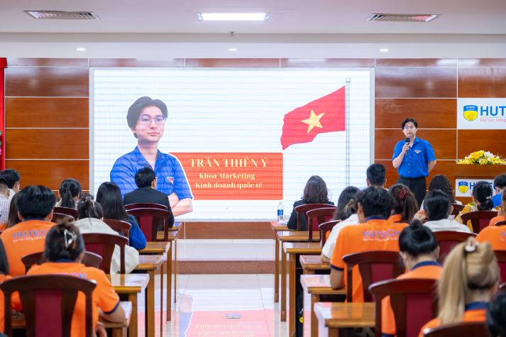 Đoàn viên thời đại số: Sinh viên Khoa Quản trị kinh doanh tỏa sáng trong hành trình truyền cảm hứng 27