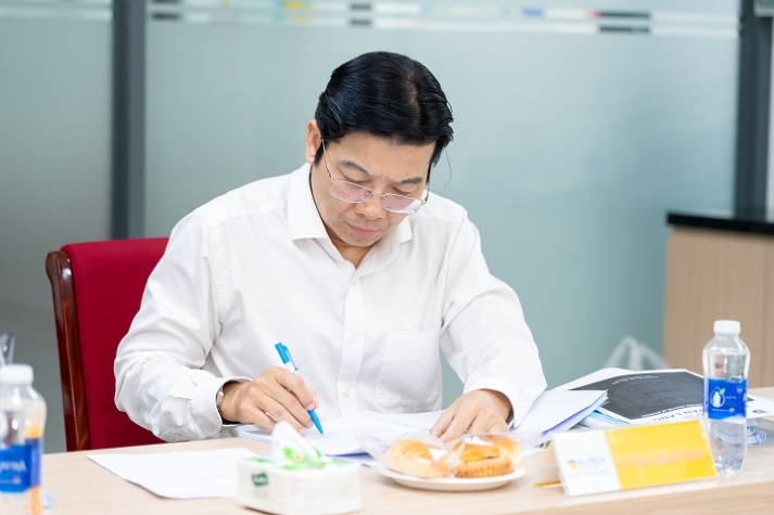 Buổi bảo vệ luận văn/đề án Thạc sĩ ngành Luật kinh tế: Gắn nghiên cứu với thực tiễn pháp lý 37