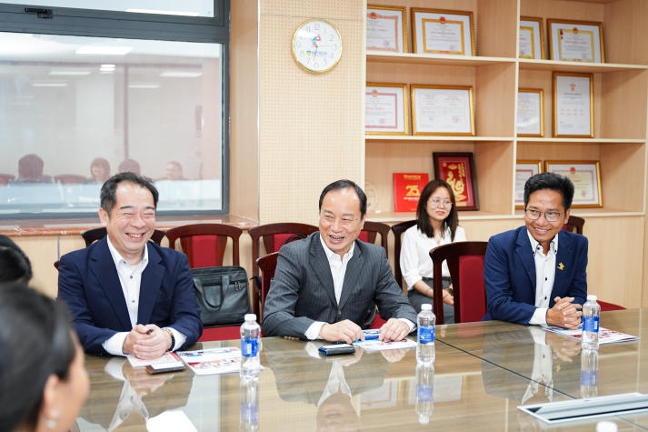 Khoa Nhật Bản học HUTECH làm việc cùng Công ty IFK và Công ty CP Nakayama Agency 45