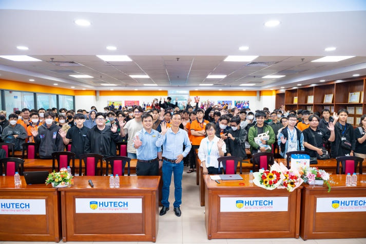 Sinh viên Khoa Công nghệ thông tin HUTECH tìm hiểu về Scrum, Agile cùng chuyên gia TMA Tech Group 64