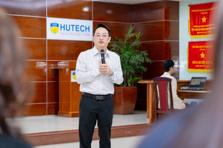 Lan tỏa yêu thương, kết nối cảm xúc từ buổi tập huấn dành cho CB-GV-NV HUTECH 11