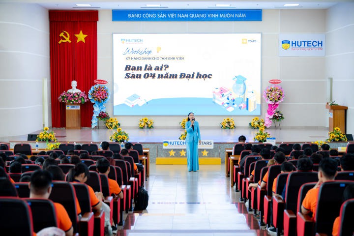 CEO Đỗ Phương Thảo “bẻ khóa” giúp tân sinh viên hiểu rõ bản thân 37