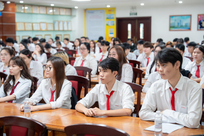 Chuyện nghề Concierge tại khách sạn 5 sao và hành trang thực tiễn cho sinh viên Quản trị khách sạn 42