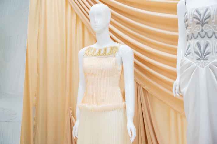 [Video] Sinh viên Thiết kế thời trang HUTECH “trình làng” loạt đồ án tốt nghiệp với nhiều ý tưởng độc đáo 226