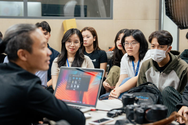[Video] HUTECH-ers trở lại trường sau kỳ nghỉ Tết Ất Tỵ 2025, khởi đầu học kỳ mới đầy năng lượng 54