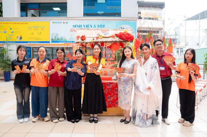 [Video] HUTECH dịp xuân 2026: Đón Tết đa quốc gia, lan tỏa lòng nhân ái 29
