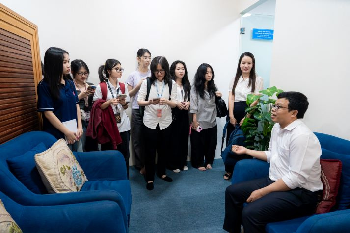 Tọa đàm “Nghề tâm lý”: Kết nối tri thức, định hướng nghề nghiệp cho sinh viên ngành Tâm lý học 102